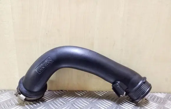 Volvo XC70 Intercooler hose/pipe 6896526 30741667