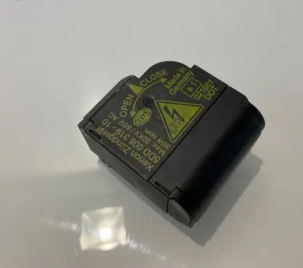 Mercedes-Benz E W211 Headlight ballast module Xenon 5DD00831910