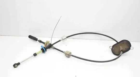 Opel Mokka Gear shift cable linkage