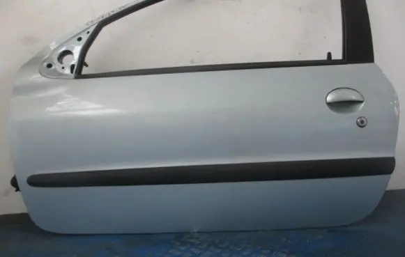 Peugeot 206 CC Front door