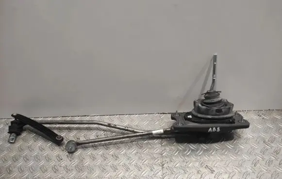 Audi A4 S4 B8 8K Gear shifter/selector 8K0711151B