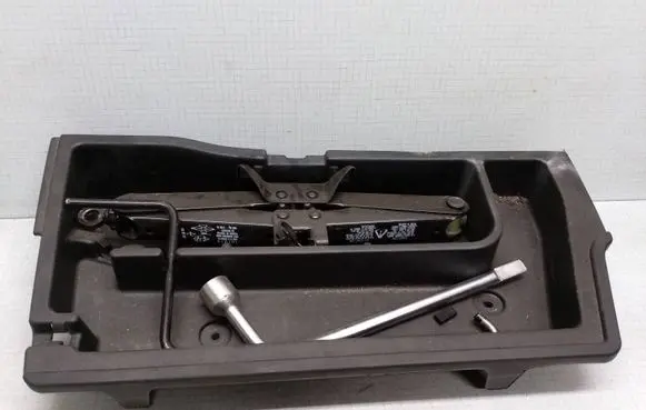 Toyota Corolla E120 E130 Tool box 6499502010