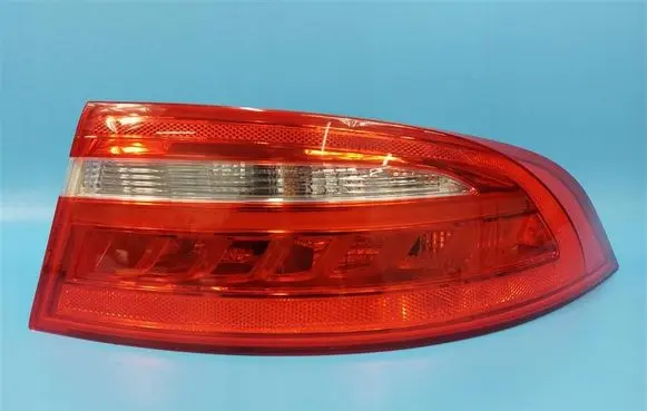 Jaguar XE Rear/tail lights 