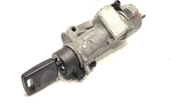 Audi A4 S4 B5 8D Ignition lock 4B0905851C