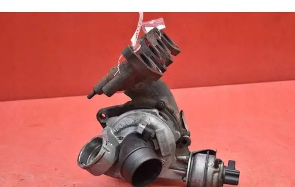 Volkswagen PASSAT B6 Turbo system vacuum part 03G253019N