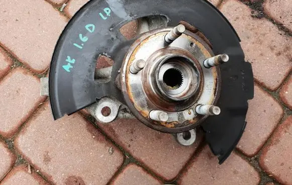 Opel Astra K Front wheel hub spindle knuckle 39030299