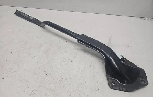 Ford Focus C-MAX Other engine bay part 3M5111009AE