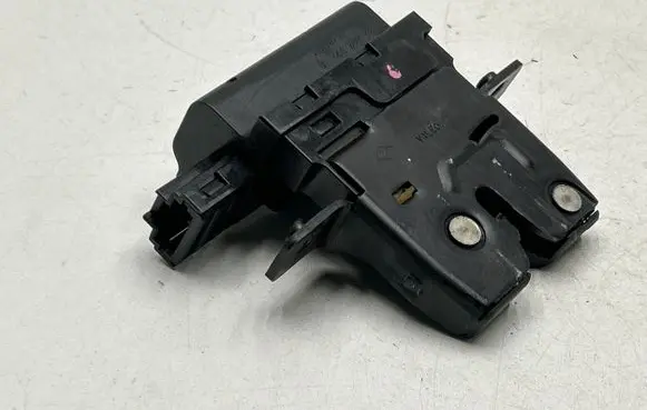 Renault Laguna II Tailgate/trunk/boot lock/catch/latch 8200000897