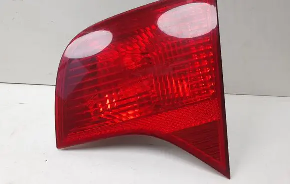 Audi A4 S4 B7 8E 8H Tailgate rear/tail lights 8E5945094