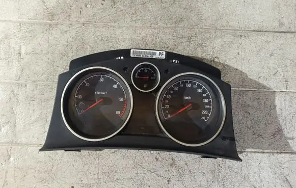 Opel Zafira B Speedometer (instrument cluster) A2C53024902