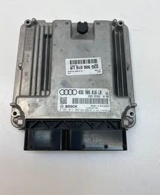 Audi A4 S4 B7 8E 8H Engine control unit/module 03G906016LR 0281013888 9L0906080