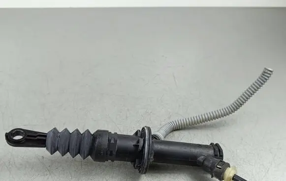 SsangYong Korando Clutch master cylinder 8050037912 8050037900 050251354