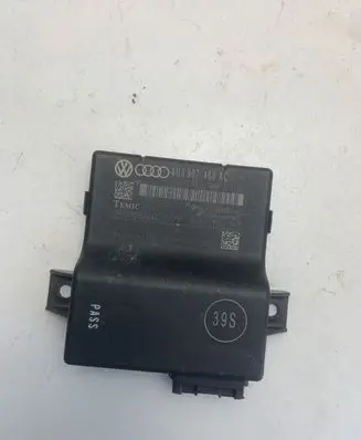 Audi A3 S3 8V Gateway control module 8U0907468AC