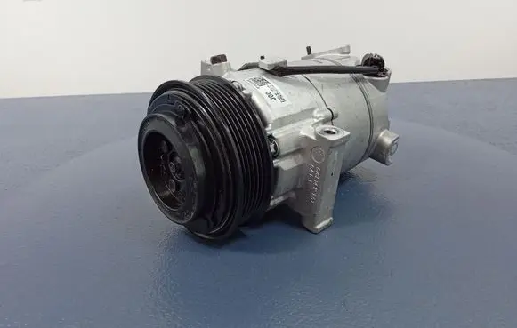 KIA Ceed Air conditioning (A/C) compressor (pump) 97701J7000