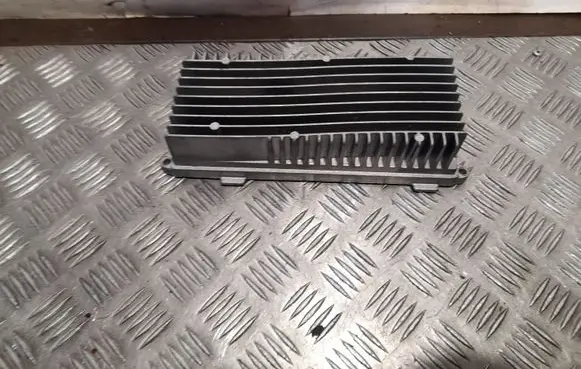 Audi Q5 SQ5 Sound amplifier 8R0035223F