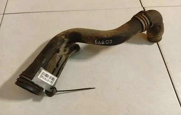 Intercooler hose/pipe