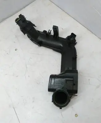 Audi Q2 - Intercooler hose/pipe 04C145673