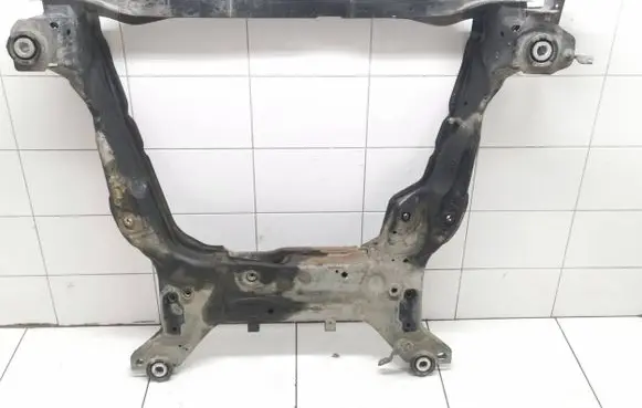 Volvo XC70 Front subframe G9n5000 230310