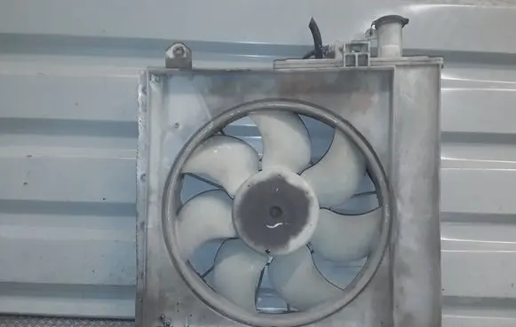 Toyota Aygo AB10 Electric radiator cooling fan 163600q010