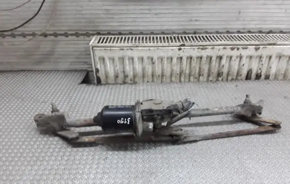 Toyota Corolla E120 E130 Front wiper linkage and motor 851101A040