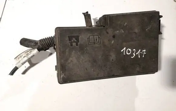 Ford Grand C-MAX Fuse box set 5b0q10107 av6t-14a067