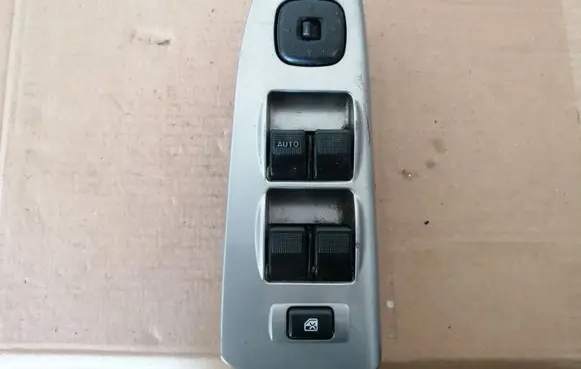 Mazda Premacy Electric window control switch 66350 CH8D172