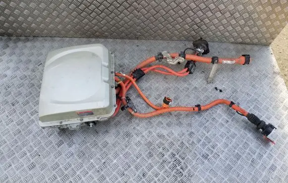 Nissan Leaf I (ZE0) Voltage converter inverter 292C04NR3C 297A63NL1A 296B13NF1A