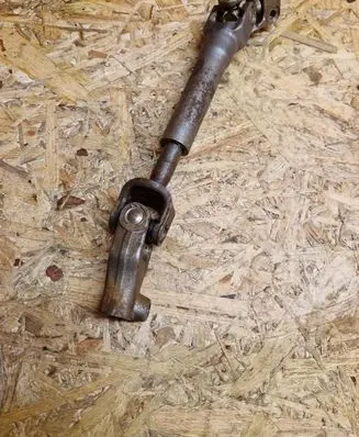 Renault Megane III Steering column universal joint