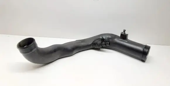 Volvo V70 Intercooler hose/pipe 72109999