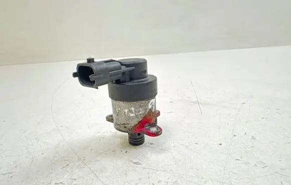 Peugeot 207 Fuel pressure sensor 0928400607