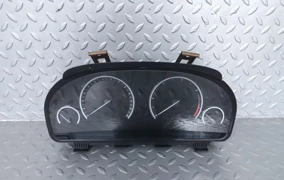 BMW 5 GT F07 Speedometer (instrument cluster) 9220800 0263685162
