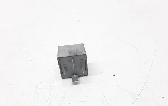 Volkswagen Touran I Other relay 141951253B