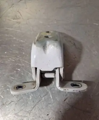 Hyundai i40 Front door upper hinge A046057