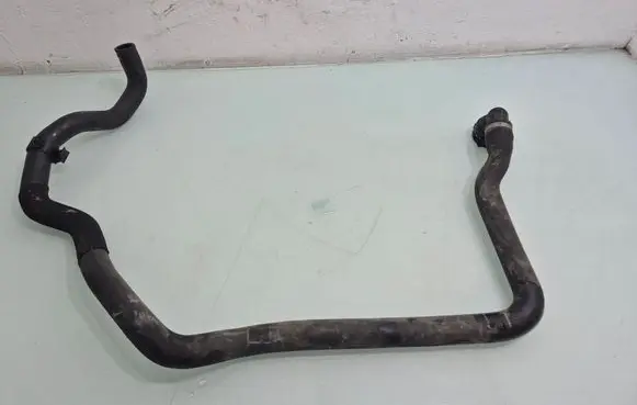 Volvo V40 Engine coolant pipe/hose 