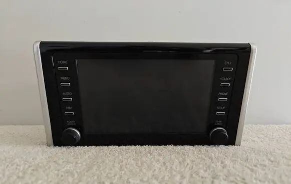 Radio/CD/DVD/GPS head unit