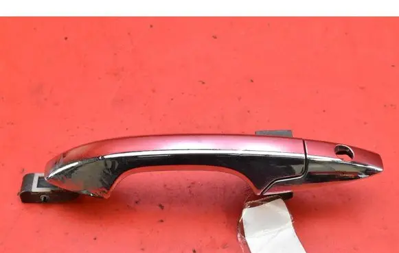 Honda CR-V Front door exterior handle 