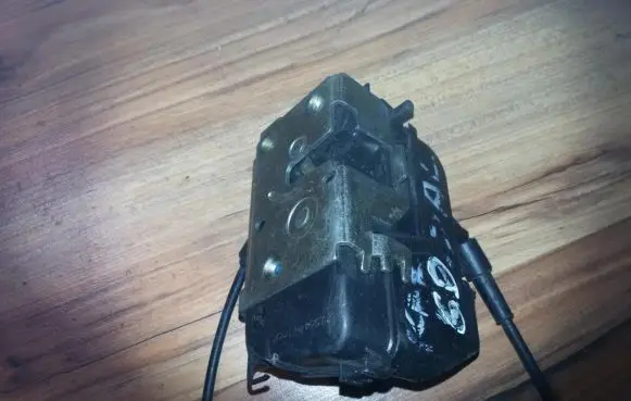 Renault Laguna II Rear door lock