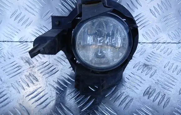 Nissan Leaf I (ZE0) Front fog light 261503na0a