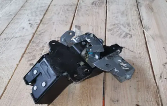 Mazda 6 Tailgate/trunk/boot lock/catch/latch