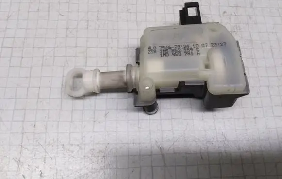 Seat Ibiza III (6L) Central locking motor 1M0959781A 1M5862159C