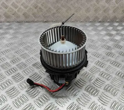 Porsche Macan (95B) Heater fan/blower 8T1820021