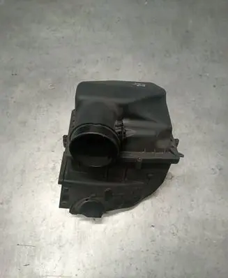 BMW 6 G32 Gran Turismo Air filter box 8591831