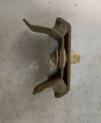 Toyota Land Cruiser (HDJ90) Gearbox mount 1237167080