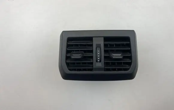BMW 2 F44 Rear air vent grill 6828272