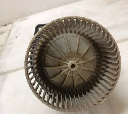 Nissan Terrano Heater fan/blower 4872530350