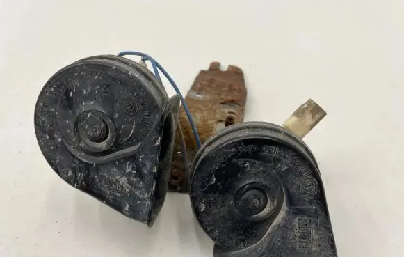 Citroen C5 Horn signal 55306