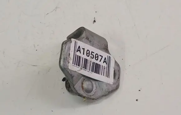Land Rover Freelander Rear door lock loop/hook striker 