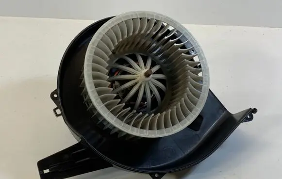 Volkswagen Polo V 6R Heater fan/blower 6R1819015