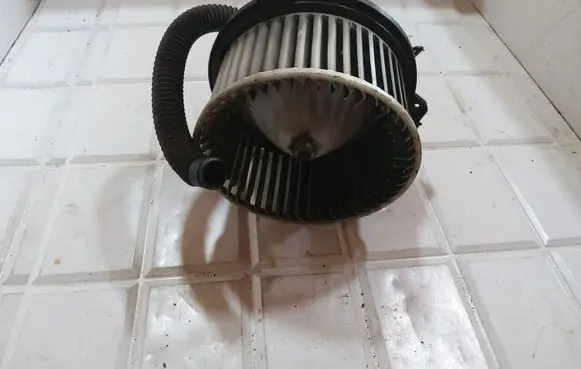 Mazda 323 F Heater fan/blower 8940000060