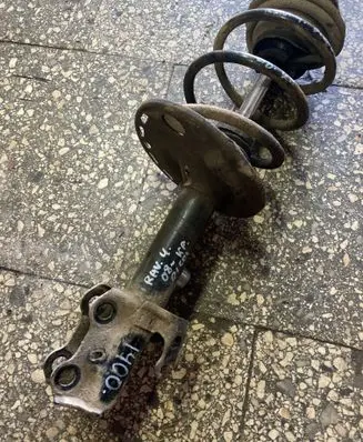 Toyota RAV 4 (XA30) Front shock absorber/damper